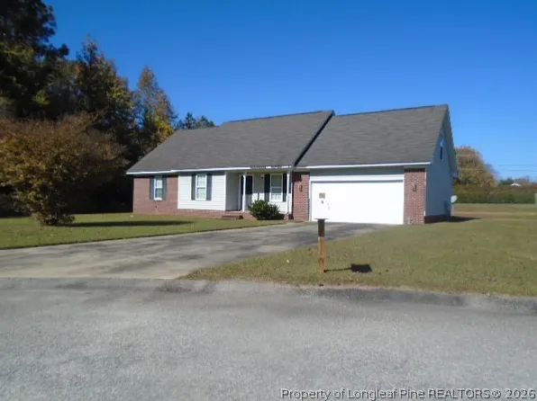 240 Appalachian Dr, Raeford, NC 28376