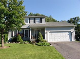 604 Bluebird Ln, Schenectady, NY 12306