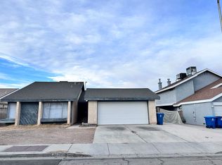 7130 Mountain Moss Dr, Las Vegas, NV 89147