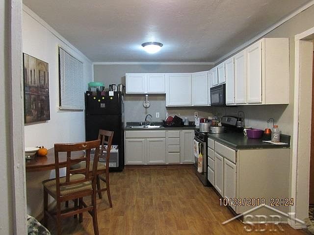 2nd image of 304 E Jenny St