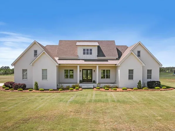3546 County Road 13, Headland, AL 36345