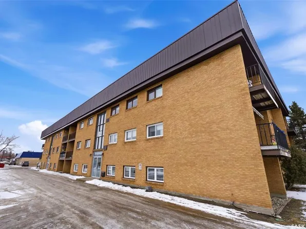 UNIT 3-4341 Rae STREET, Regina, SK S4S 3B2
