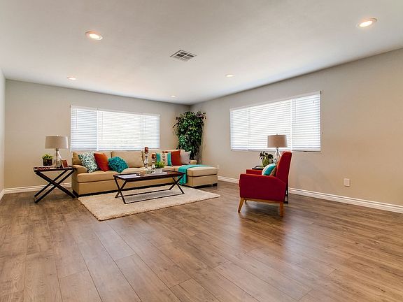 2nd image of 13194 Avenida Grande