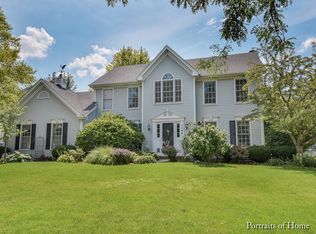 1144 Bradford Cir, Batavia, IL 60510