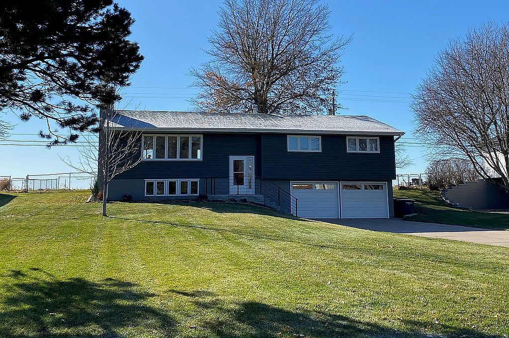 703 Madden Rd, Hastings, NE 68901 Zillow