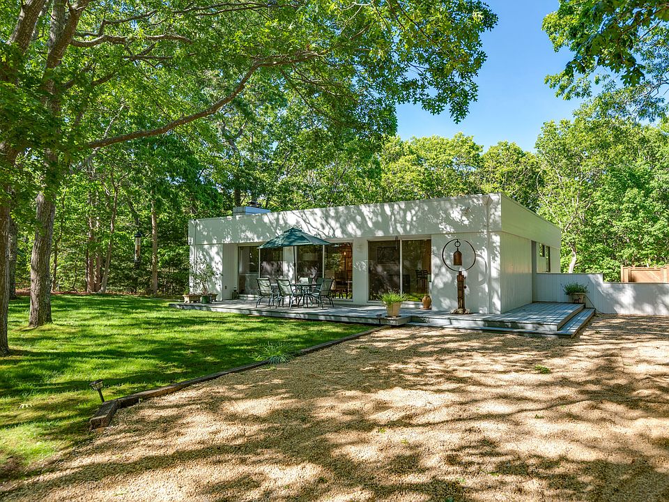1st image of 49 Diane Dr
