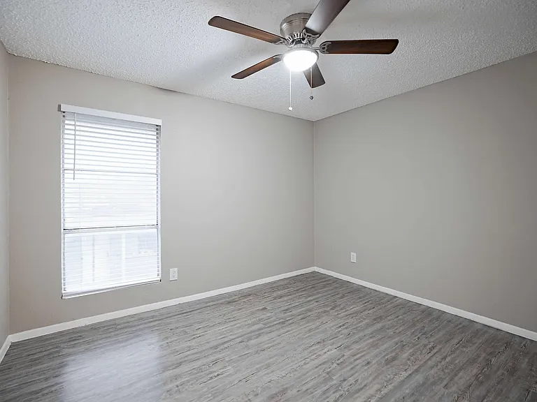 Maxton West Apartment Homes — Photo 77