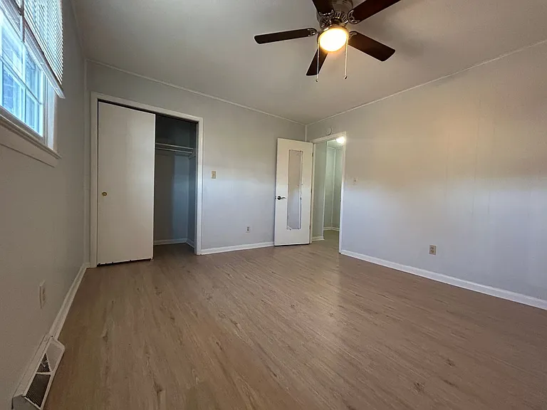 1740 Bonham Rd — Photo 15