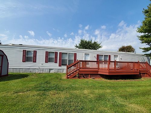 2nd image of 38895 Wyoming Dr