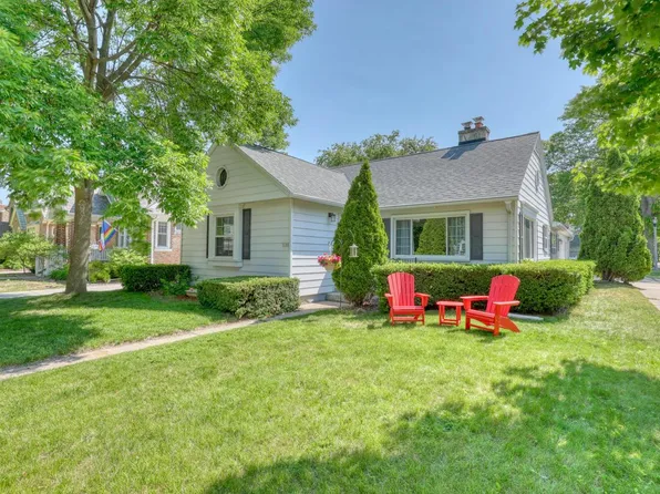 5100 North Idlewild AVENUE, Whitefish Bay, WI 53217