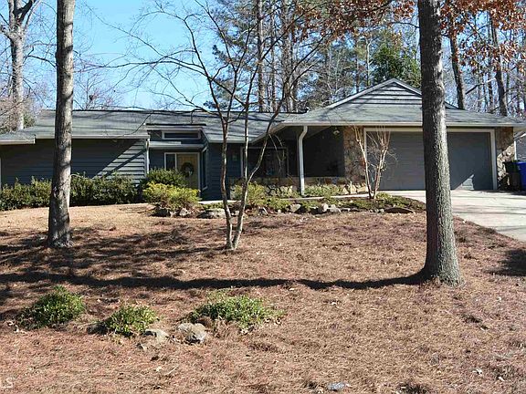 2nd image of 111 Martingale Dr