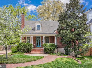 5921 16th St N, Arlington, VA 22205