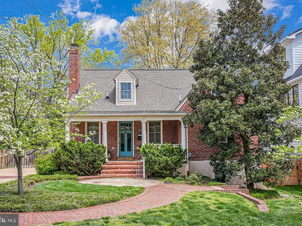 5921 16th St N, Arlington, VA 22205