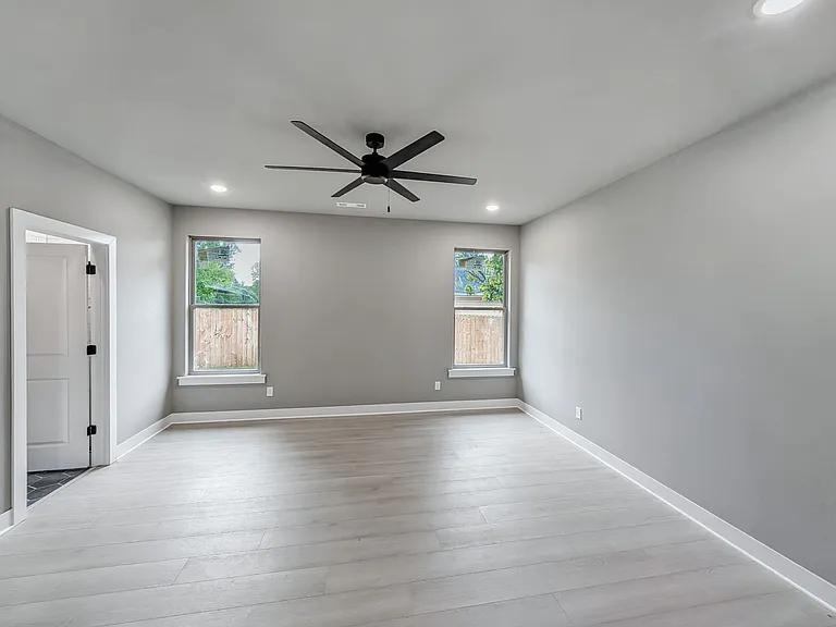 10 Olmsted Cir — Photo 12