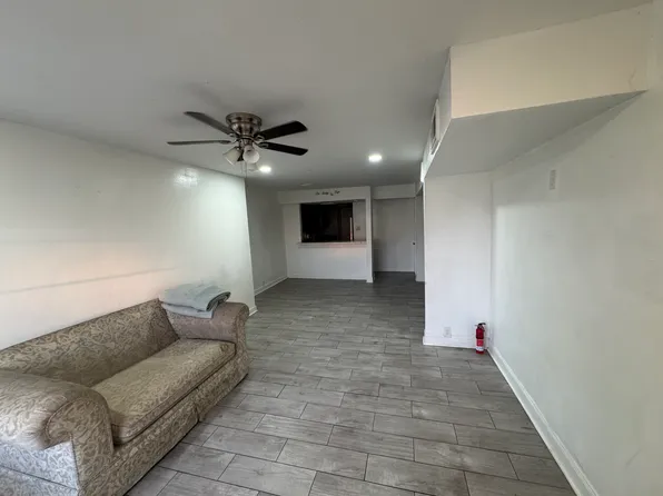 6200 Riverside Dr APT 525, Metairie, LA 70003