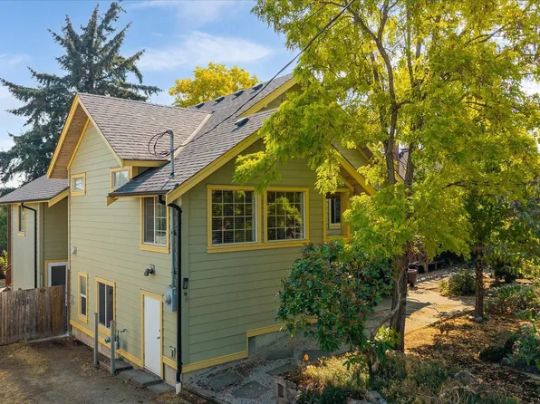66 Kennedy St, Nanaimo, BC V9R 2H6
