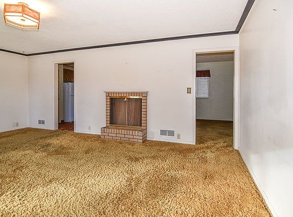 4th image of 440 Marjacq Ave