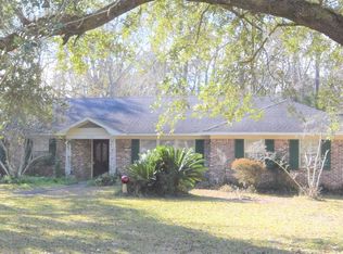 10060 Border Dr E, Grand Bay, AL 36541