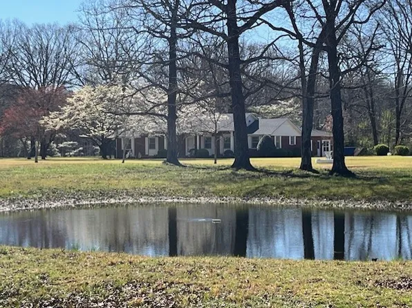 1386 Chisholm Rd, Cypress Inn, TN 38452