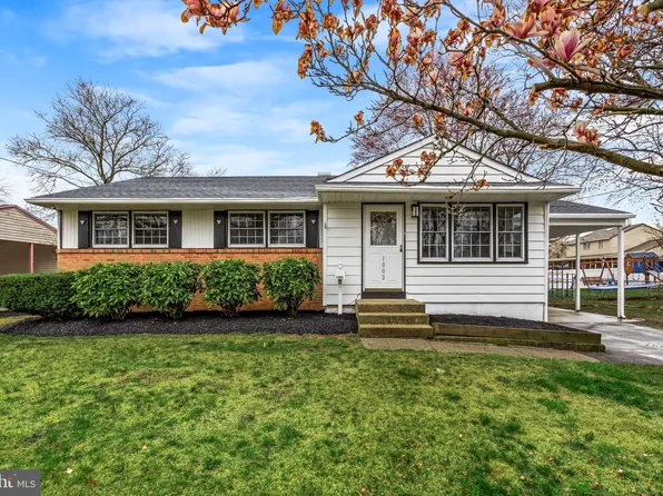 1002 Neck Rd, Burlington, NJ 08016