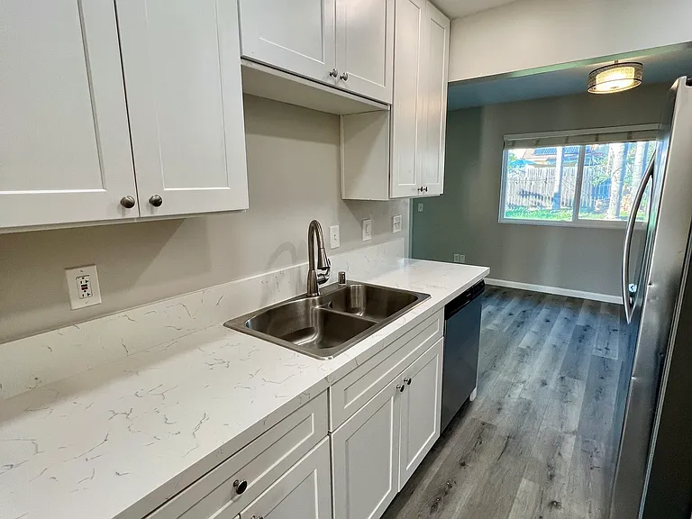 4602 Calle Del Palo — Photo 9