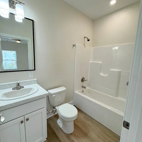 1108 Emerald Cv — Photo 5