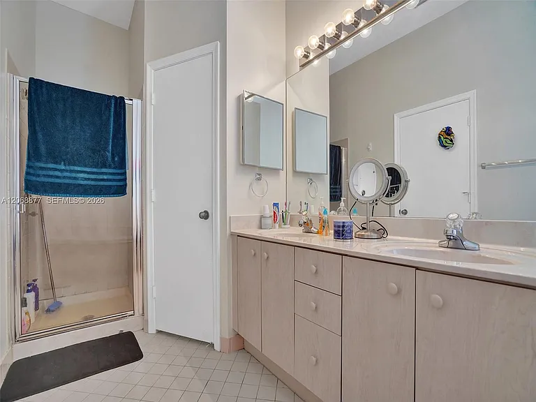 938 Bluewood Ter — Photo 13