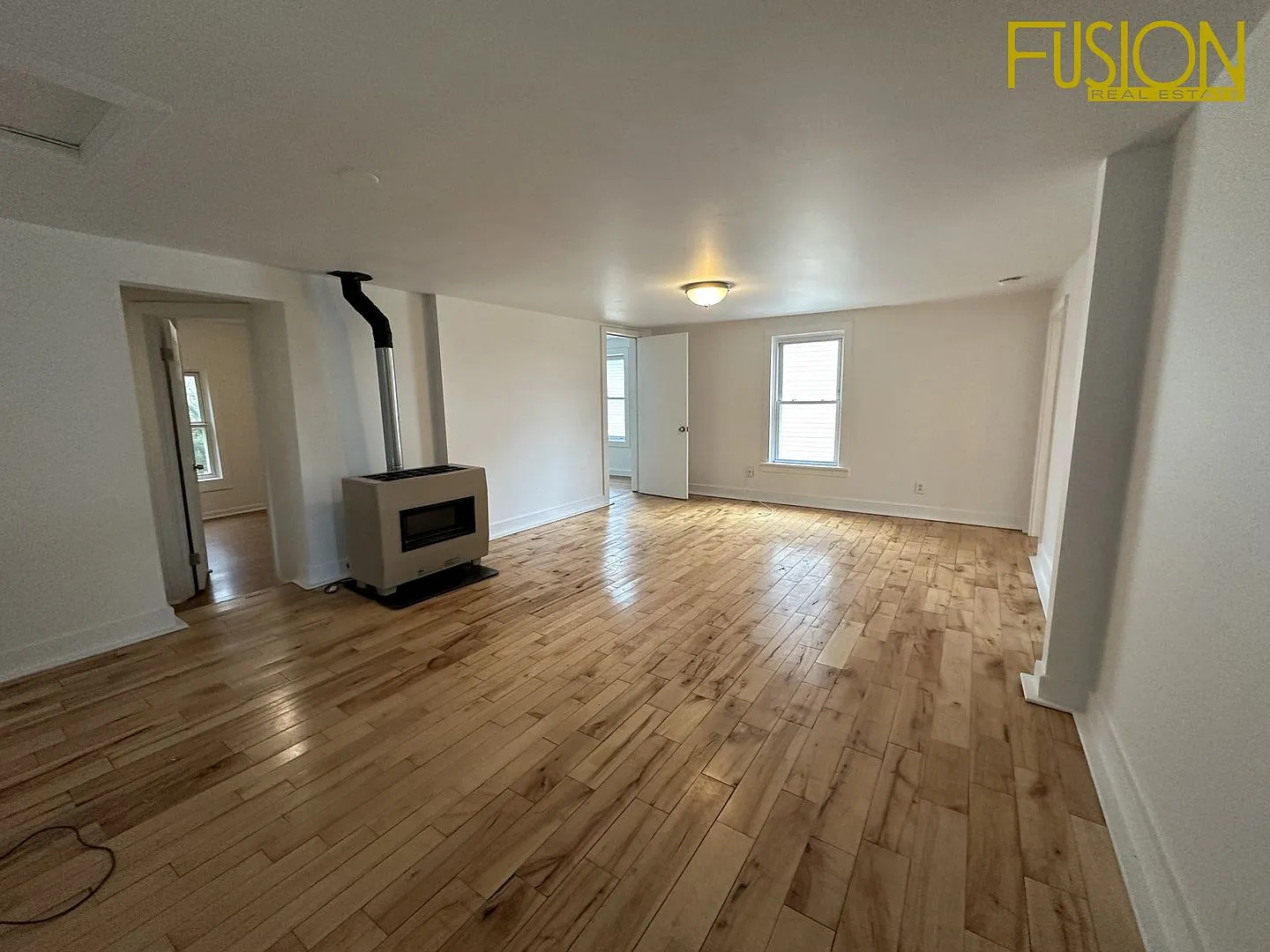 340 Manhattan Drive — Photo 1