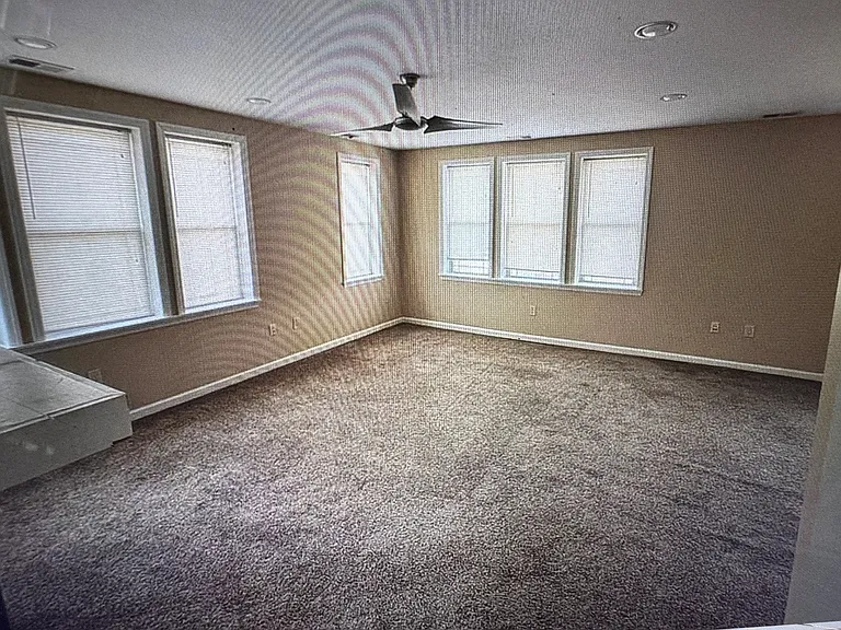 1258 Illinois Ave #4 — Photo 5