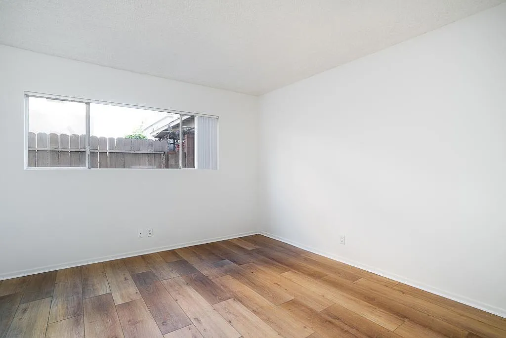 Building Photo - 11511 Ohio Ave #3