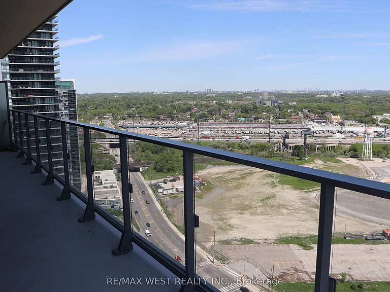 2212 Lake Shore Blvd W #3301 — Photo 24