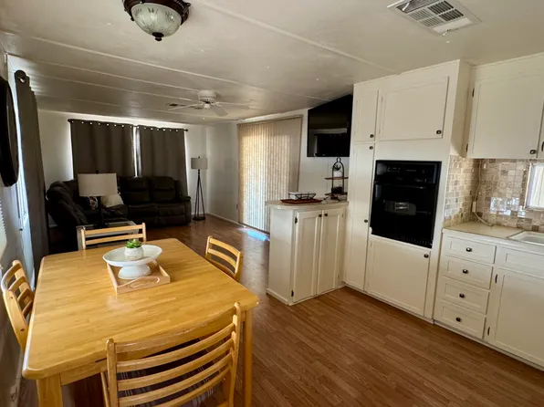 10220 E APACHE Trail #52, Apache Junction, AZ 85120