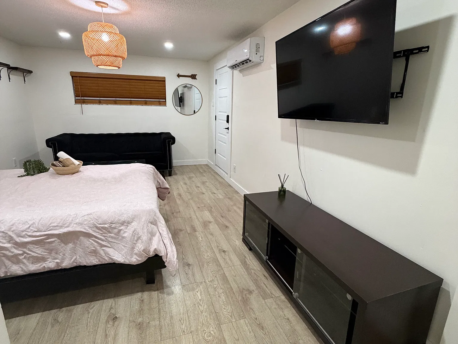 1 bed, 700 sqft, $1,400 — Photo 3