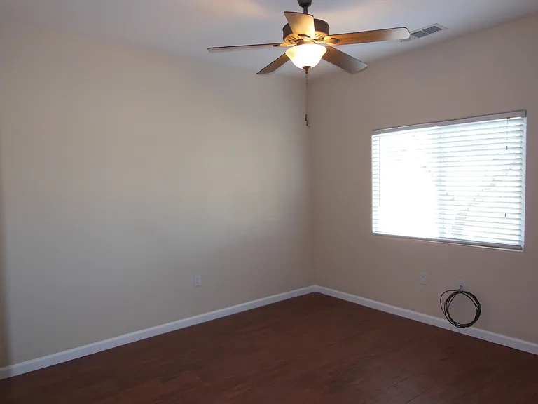 5744 Adobe Cir — Photo 10