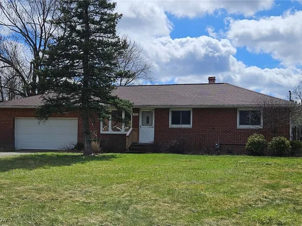 2908 Robert Pkwy, Brunswick, OH 44212