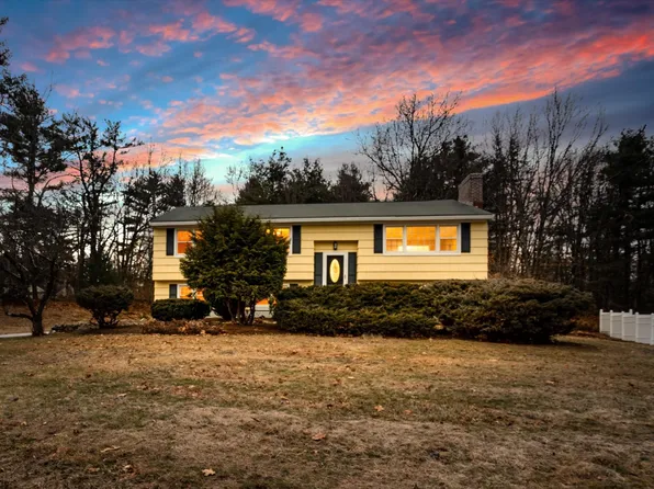 5 Briar Road, Bedford, NH 03110