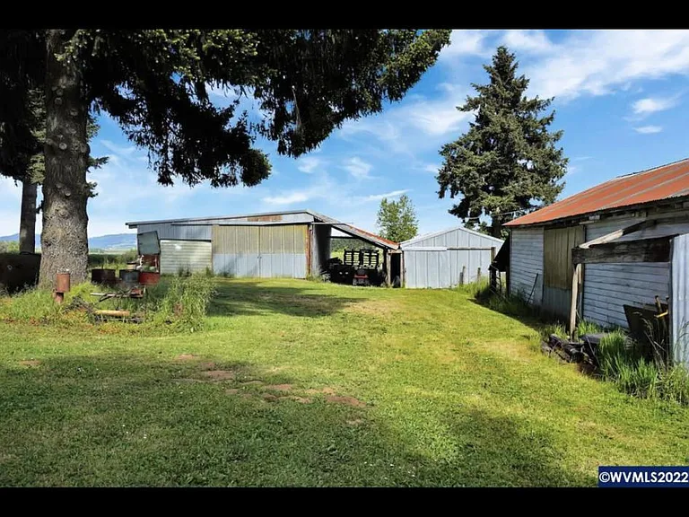 1040-1 N Fir Villa Rd — Photo 15