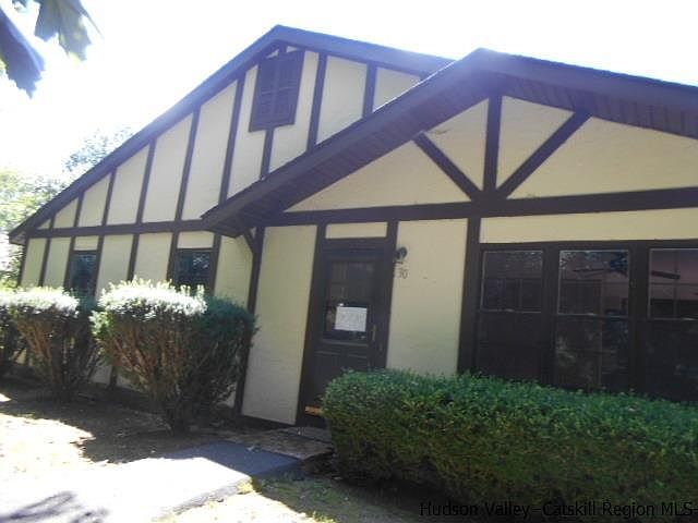 1st image of 30 Sunny Brook Cir
