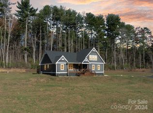 163 Kelly Daniele Ln, Hendersonville, NC 28739