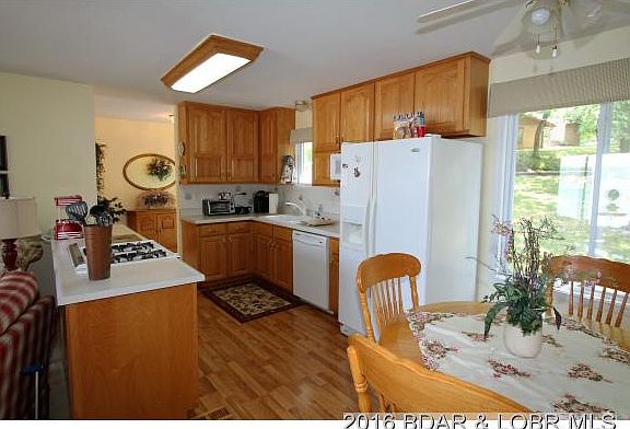 5th image of 44 Shannon Cir
