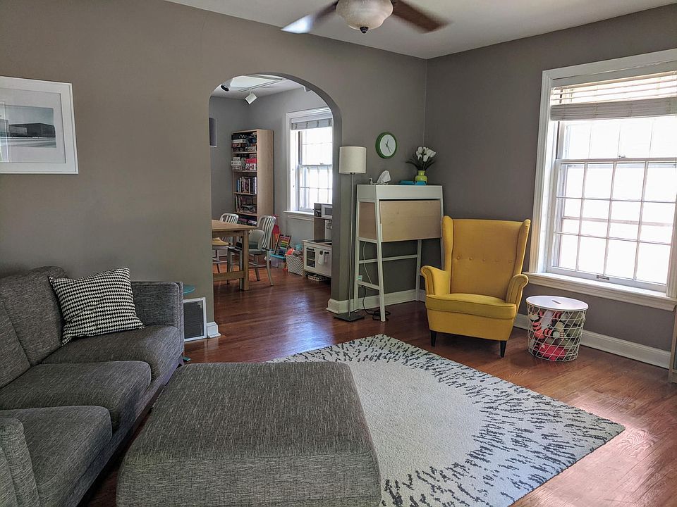 Living / Sitting Room
