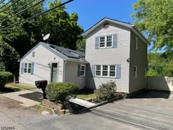 233 Little Falls Rd, Fairfield Twp., NJ 07004