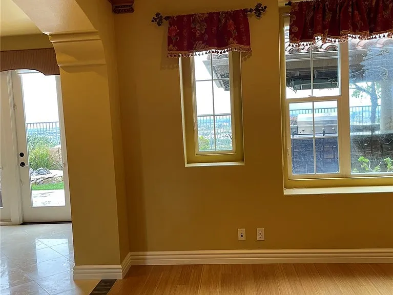 57 Shady Ln — Photo 4
