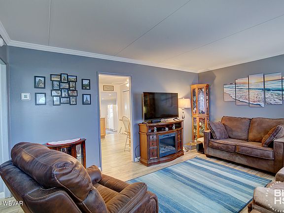 5th image of 537 Sylvan Dr S