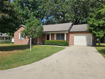 206 E National Trails Dr, Greenup, IL, 62428