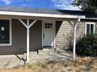 1837 SE Drury Ln, Grants Pass, OR 97527