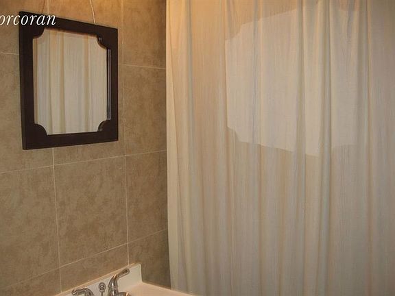 3rd image of 444 E 87th St APT 6H