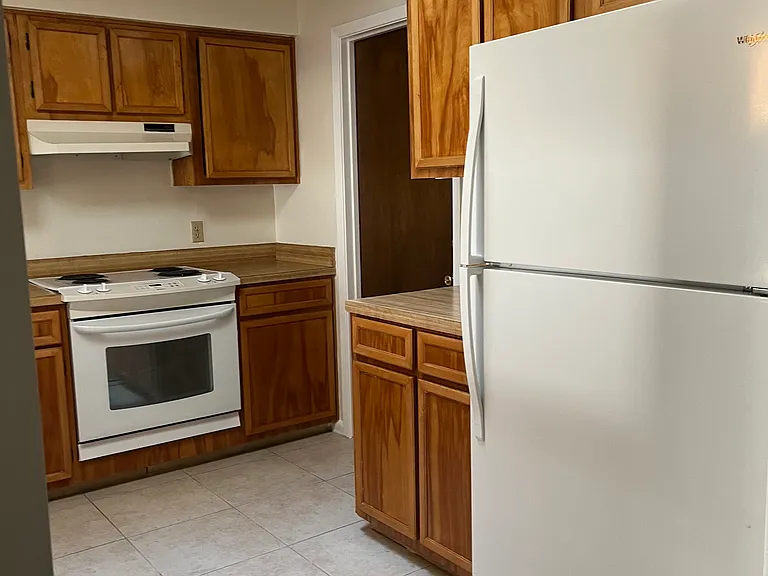 92 Cutter Ln — Photo 12