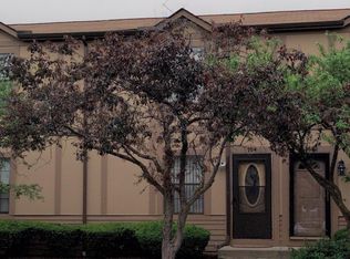 704 Keys View Ct, Worthington, OH 43085