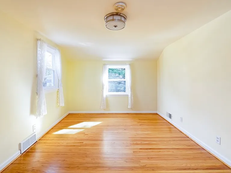 10 Hollyvale Dr — Photo 17